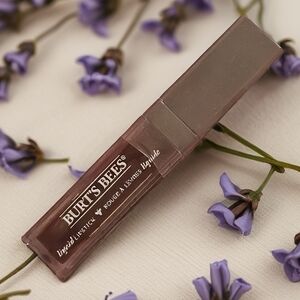 Burt's Bees Lipstick in Deep Brown